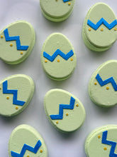 Load image into Gallery viewer, ARTISAN BATH BOMB