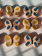 Load image into Gallery viewer, ARTISAN BATH BOMB