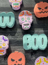 Load image into Gallery viewer, ARTISAN BATH BOMB