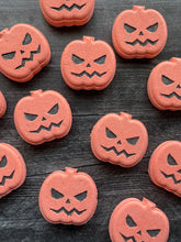 Load image into Gallery viewer, ARTISAN BATH BOMB