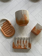 Cargar imagen en el visor de la galería, ACCESORIOS DE BAÑO DE HORMIGÓN