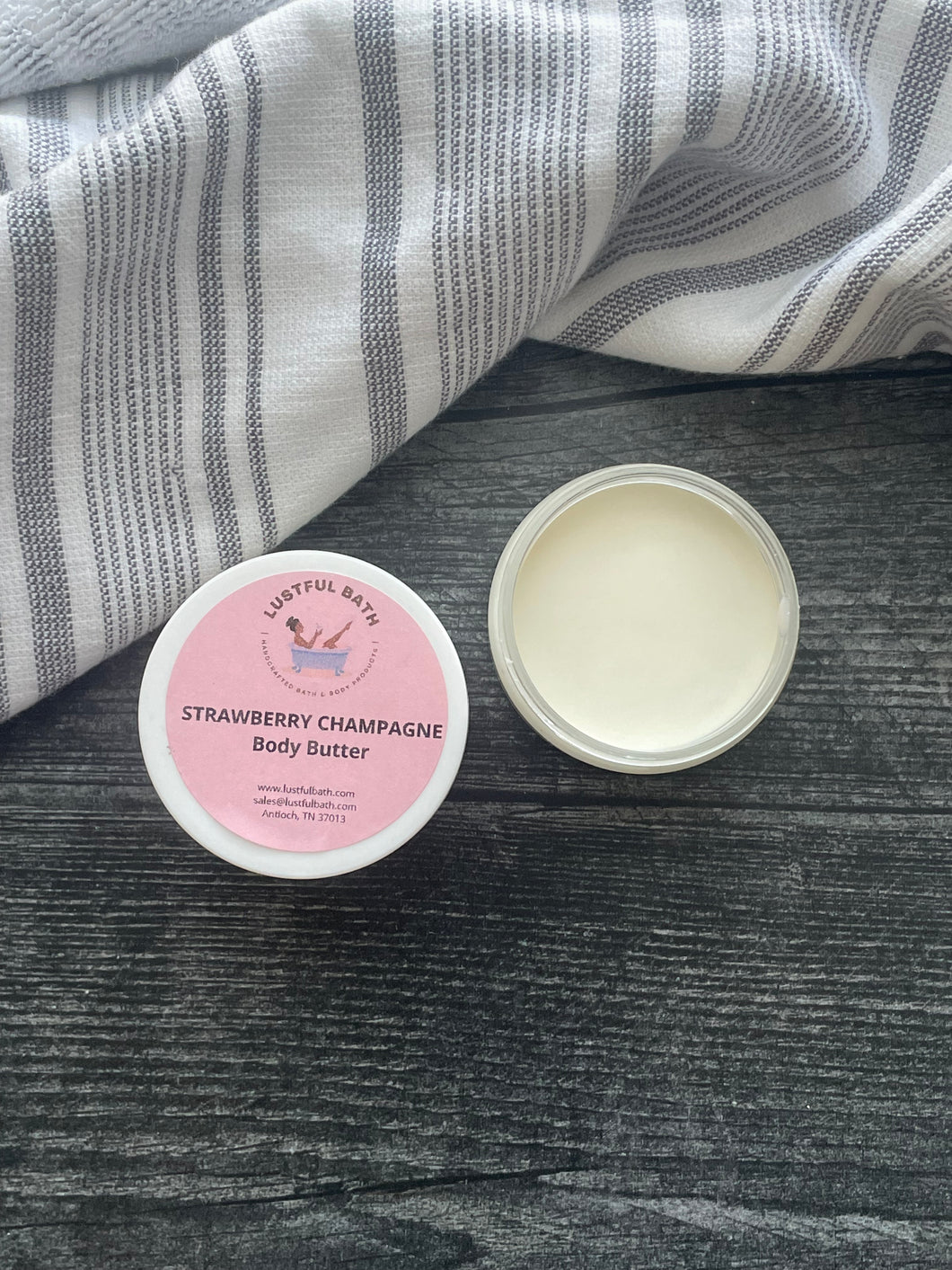 STRAWBERRY CHAMPAGNE BODY BUTTER